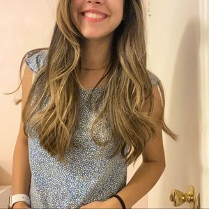 Blue Floral LOFT Flutter Sleeve Blouse 🌸💙